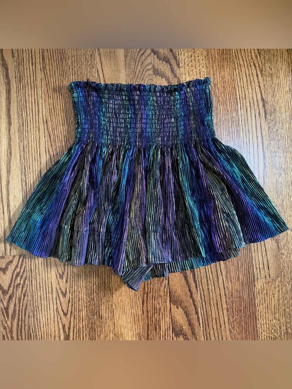 Queen of Sparkles Shimmery Iridescent Smocked Shorts Size Small